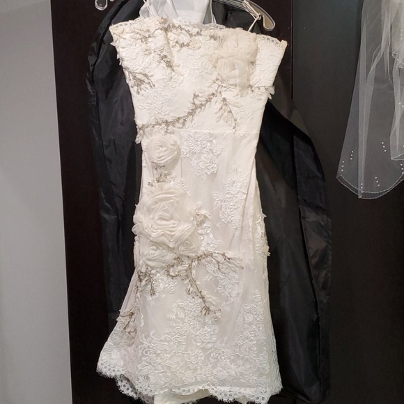 Authentic Marchesa Short Wedding Dress - Picture 1 of 8